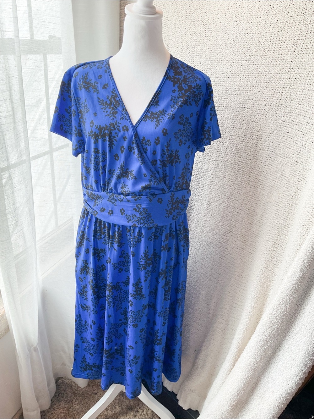 Blue Floral Wrap Midi Dress with Waistband